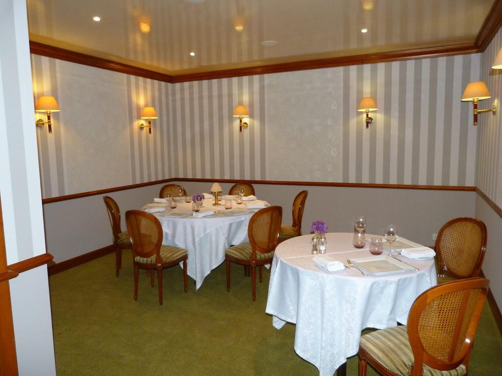 Hotel Le Gue Du Holme Saint-Quentin-sur-le-Homme Exteriör bild