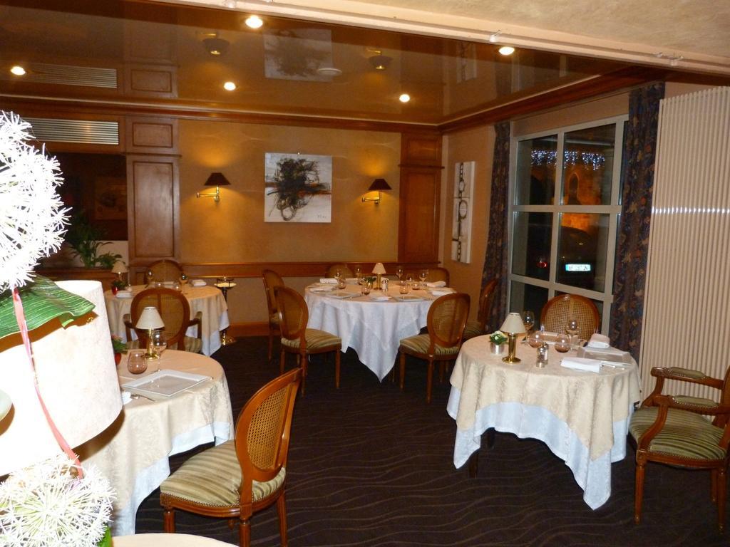 Hotel Le Gue Du Holme Saint-Quentin-sur-le-Homme Exteriör bild